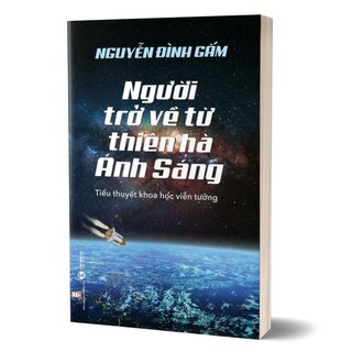 Người Trở Về Từ Thiên Hà Ánh Sáng